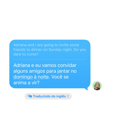 O recurso Tradução ao Vivo no Mensagens em uso, mostrando a tradução do inglês para o português