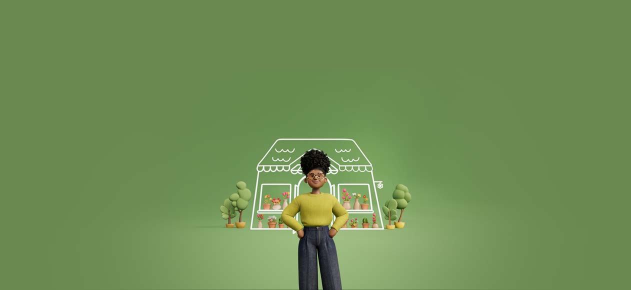 Personaje 3D animado de una mujer con cabello afro natural, lentes café, suéter color amarillo mostaza y pantalón de mezclilla azul oscuro, parada con las manos en los bolsillos frente a la ilustración lineal de una florería, la tienda tiene macetas con flores coloridas en los aparadores y en la entrada, a los lados hay árboles ilustrados en 3D, el fondo es de color verde sólido.
