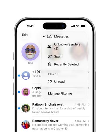 iPhone, dua pertiga bagian atas memperlihatkan aplikasi Pesan dengan fitur alat penyaringan baru yang kini memasukkan nomor tidak dikenal ke bagian bernama Pengirim Tak Dikenal